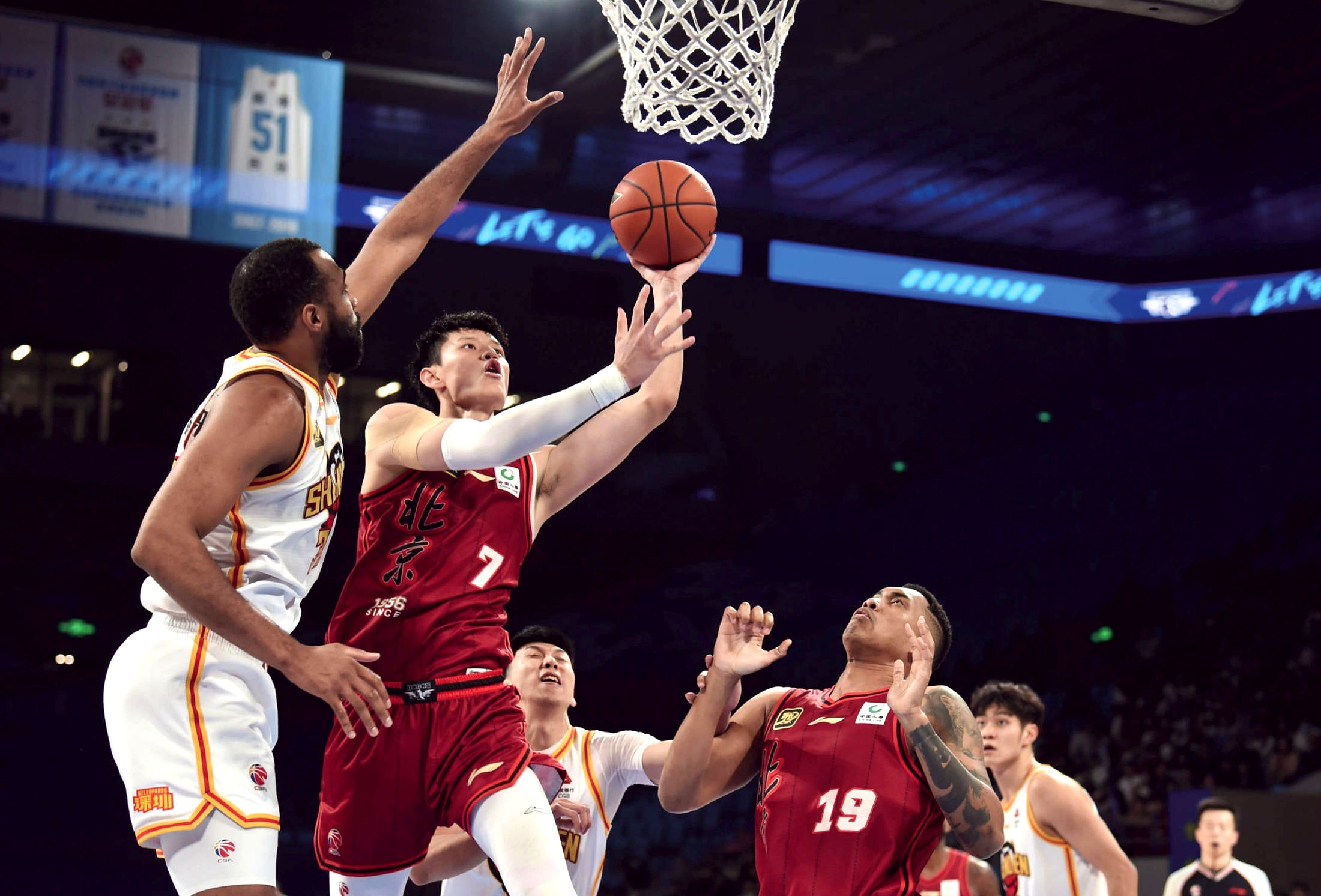 爱游戏体育app-关于战术亮点：北京队利用快攻频频得分，取胜的关键！的信息