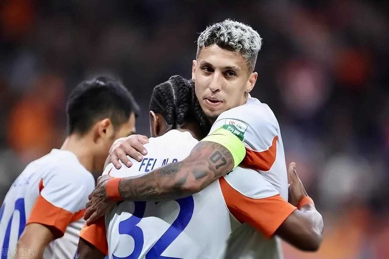 AYX体育官网-从挫败到荣耀：逆境中的车手奋斗史的简单介绍