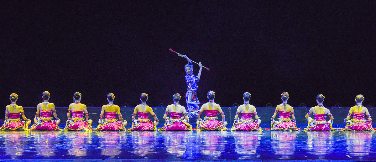 爱游戏体育平台-传统民族舞蹈竞技，文化传承中的运动魅力